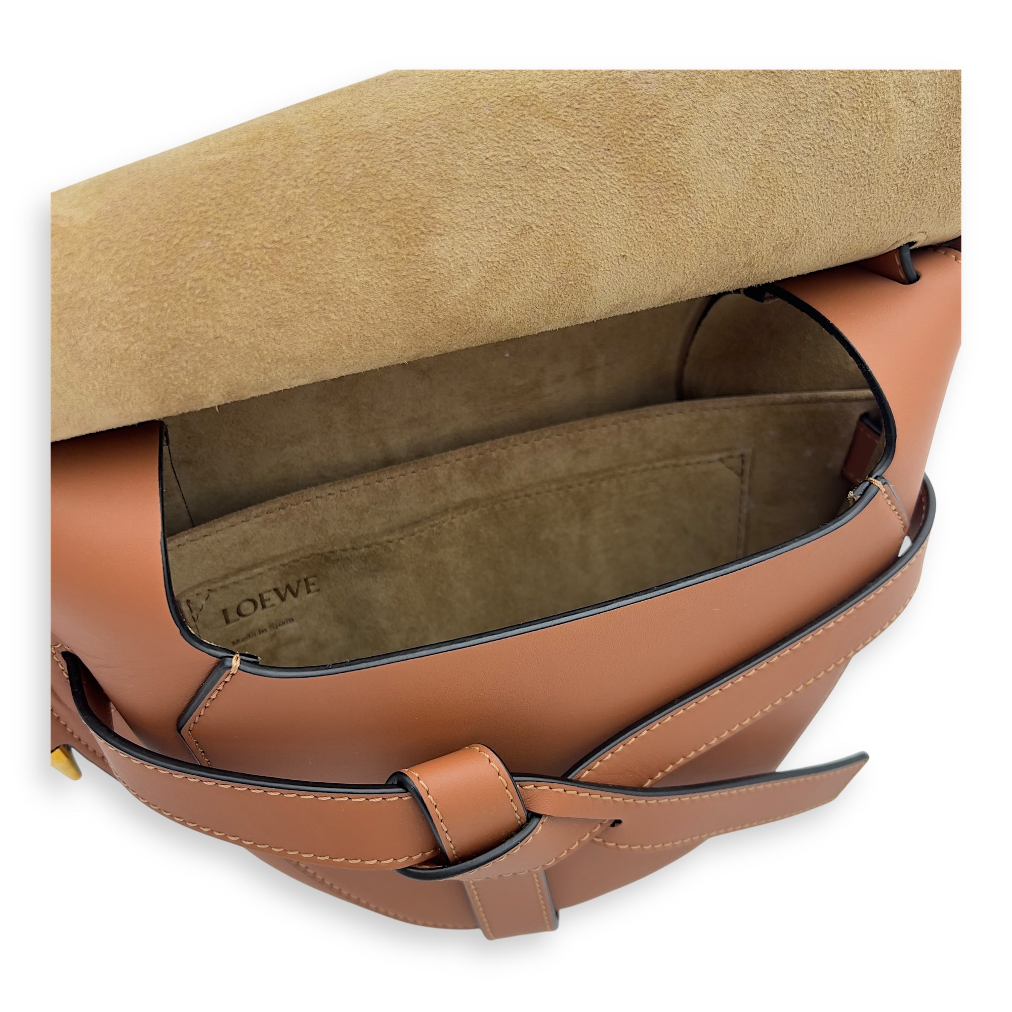 Loewe Gate Crossbody Bag Medium Brown in Calfskin, Gold hardware_3