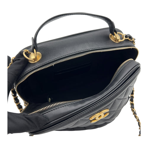 Chanel Vanity Top Handle Bag Black in Caviar Leather, Gold hardware_4