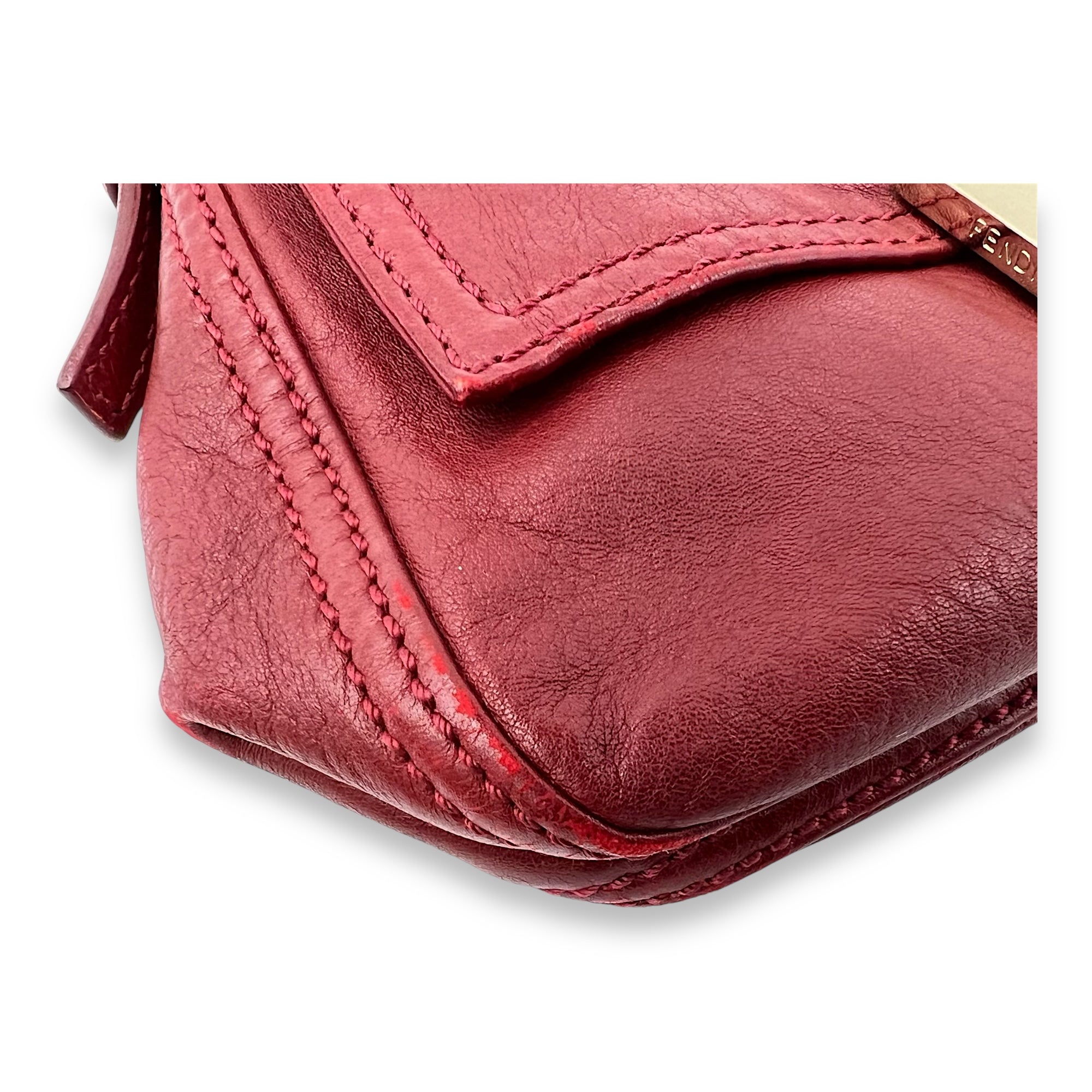Fendi Baguette Shoulder Bag Red in Calfskin, Gold hardware_6