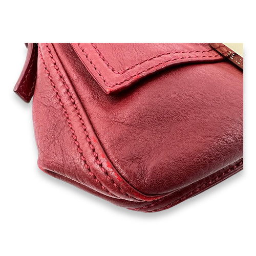 Fendi Baguette Shoulder Bag Red in Calfskin, Gold hardware_6