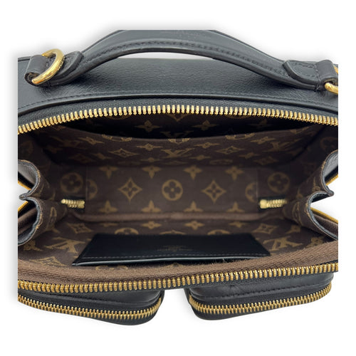 Louis Vuitton Utility Black Crossbody Bag in Monogram Empreinte Leather, Gold hardware_8