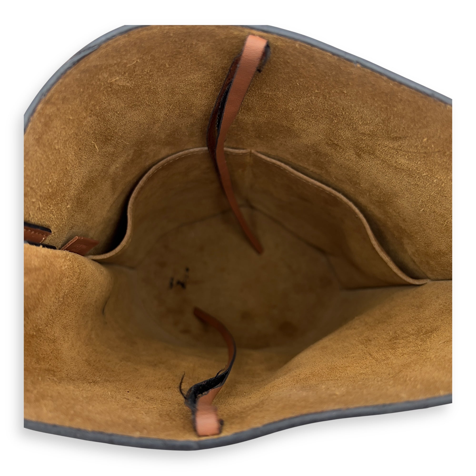 Loewe Anagram Shoulder Bag Brown in Calfskin, Gold hardware_8