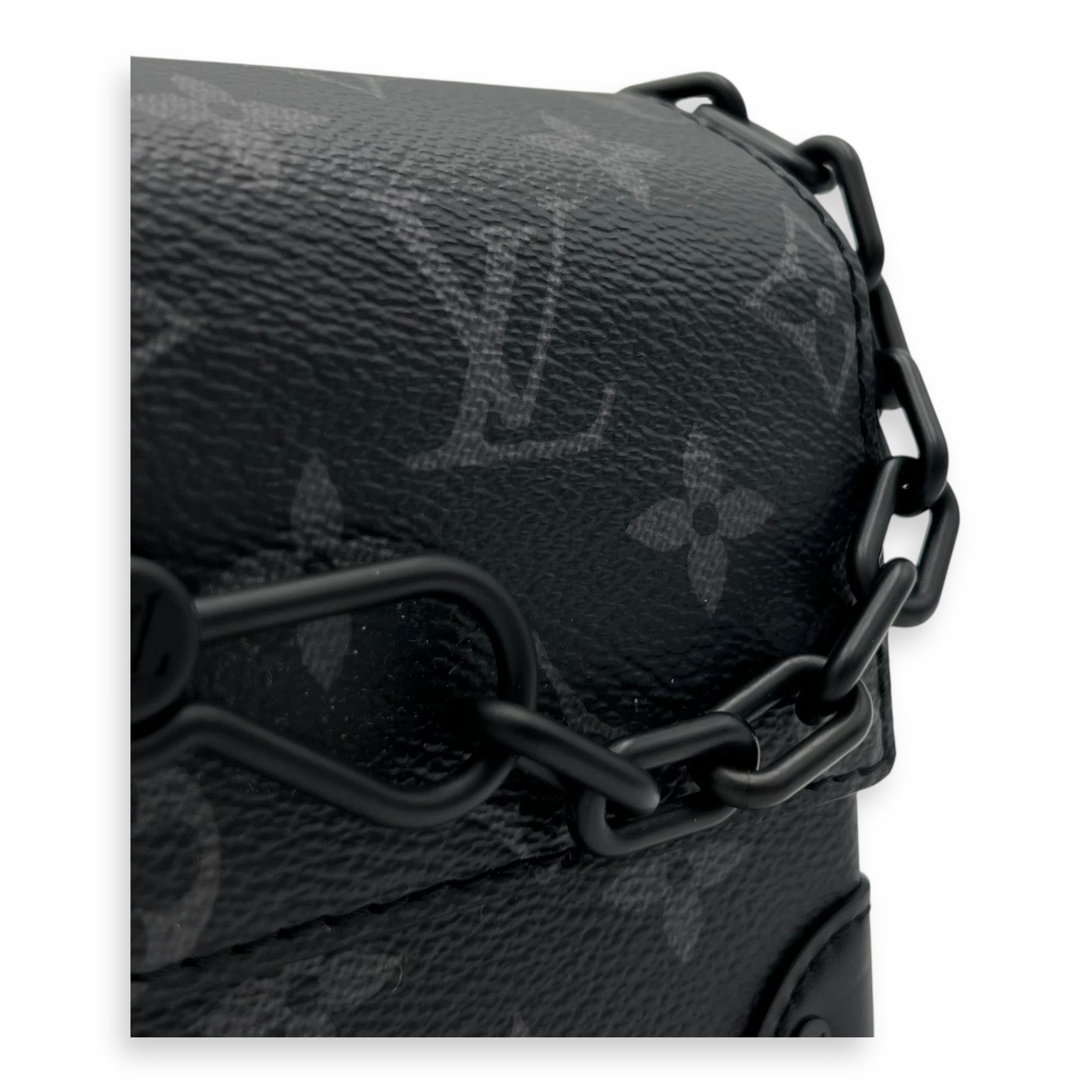 Louis Vuitton Steamer Wearable Black Wallet On Chain in Monogram Coated Canvas, Lacquered Metal hardware_6