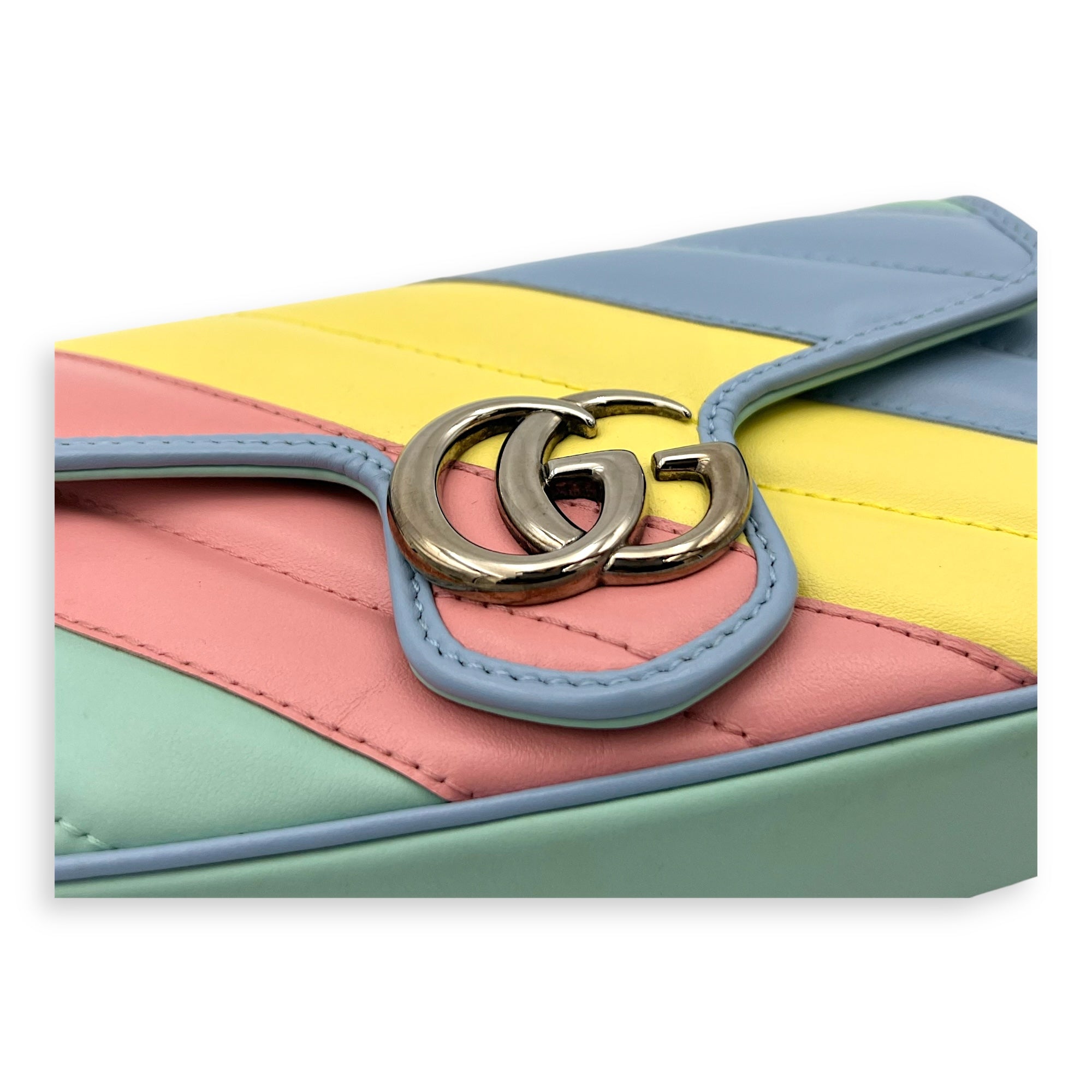 Gucci GG Marmont Crossbody Bag Multi-colour in Calfskin, Silver hardware_6