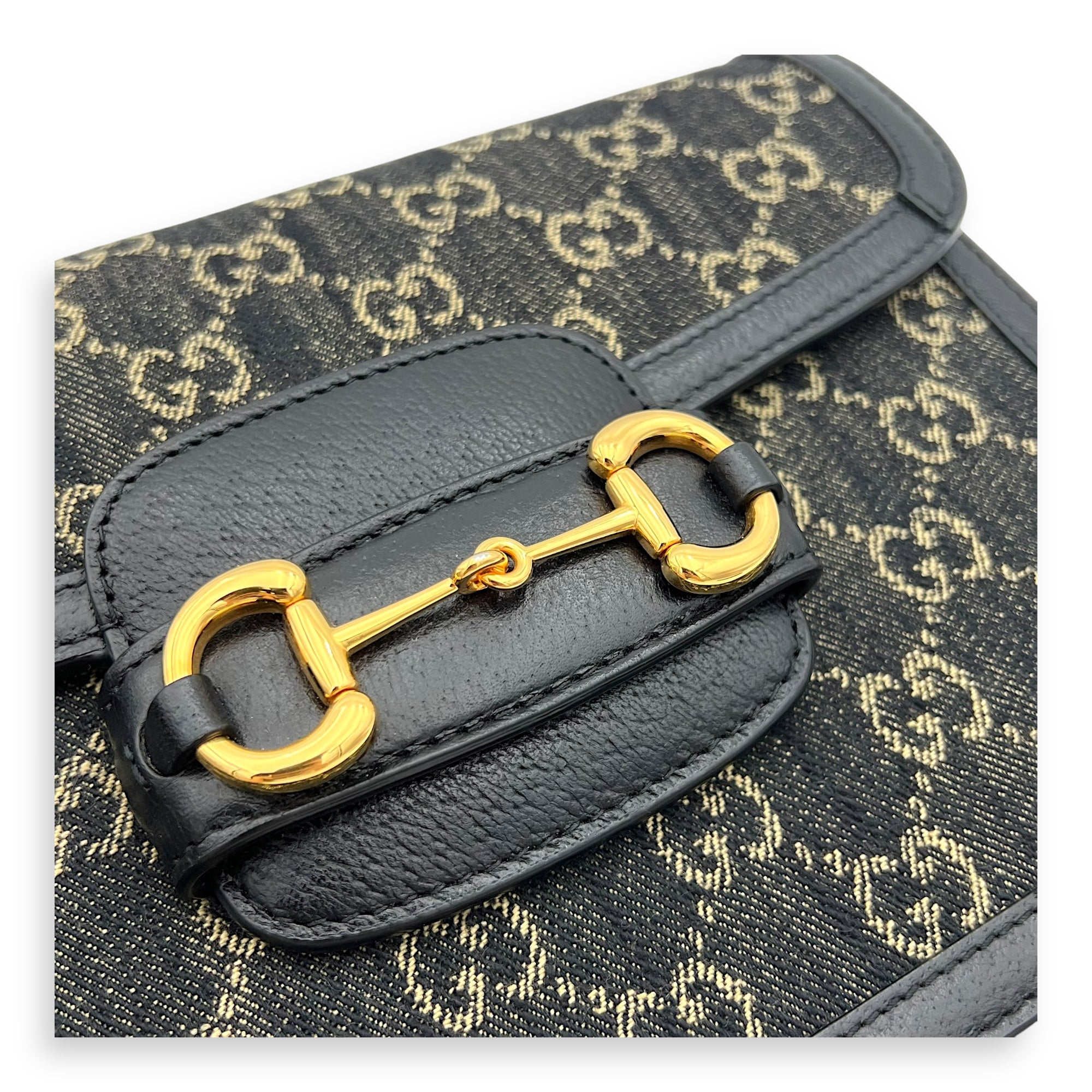Gucci Horsebit 1955 Shoulder Bag Black in Denim, Gold hardware_6