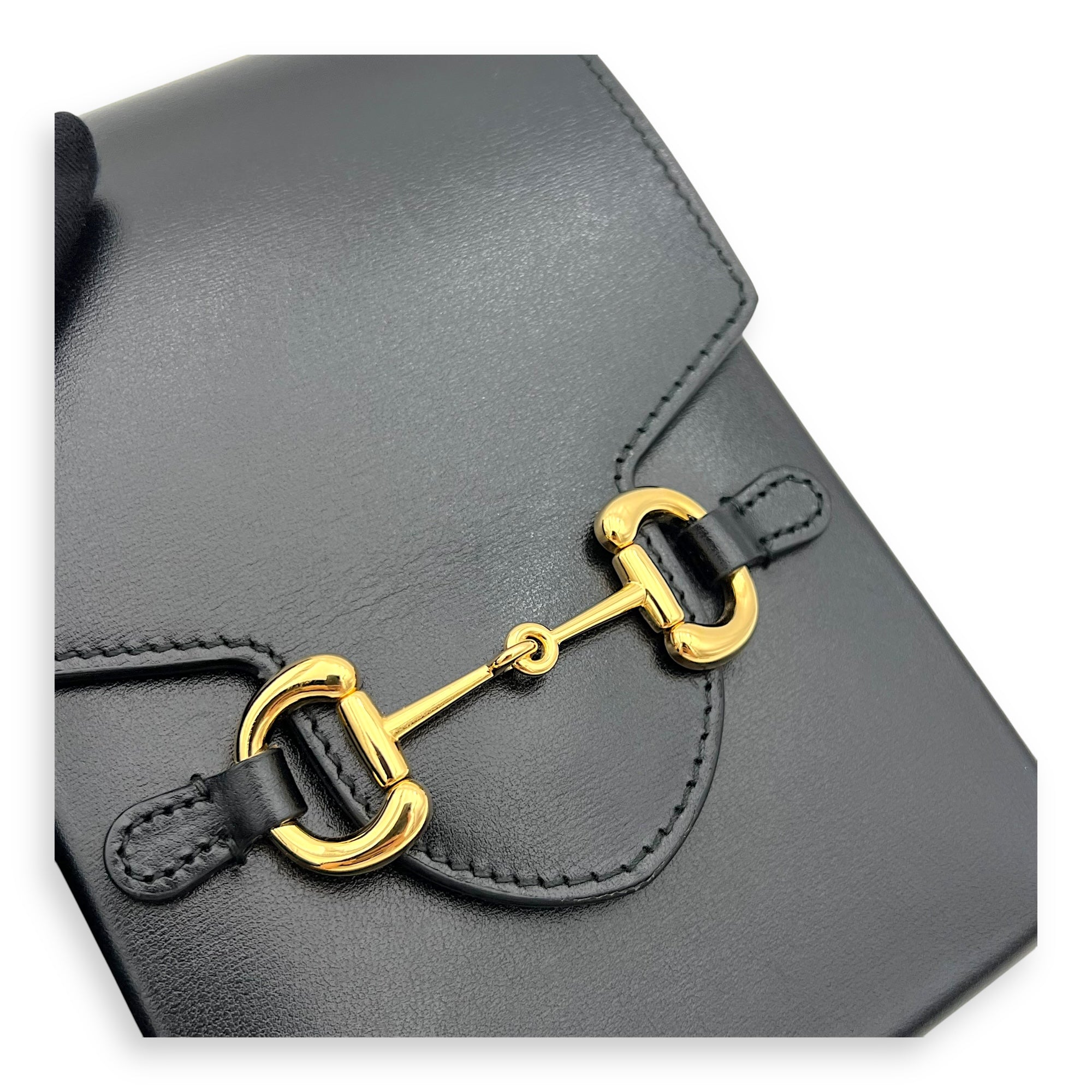 Gucci Horsebit 1955 Crossbody Bag Black in Calfskin, Gold hardware_6
