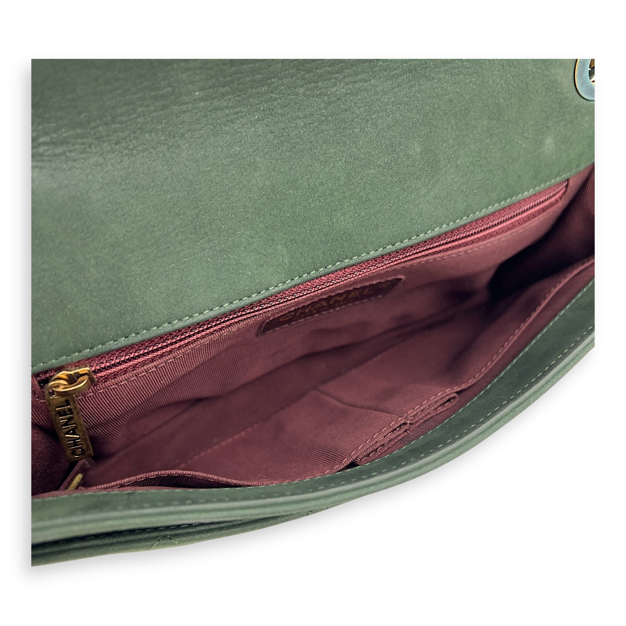 Chanel Happy Stitch Green Shoulder Bag in Calfskin, Gold hardware_3