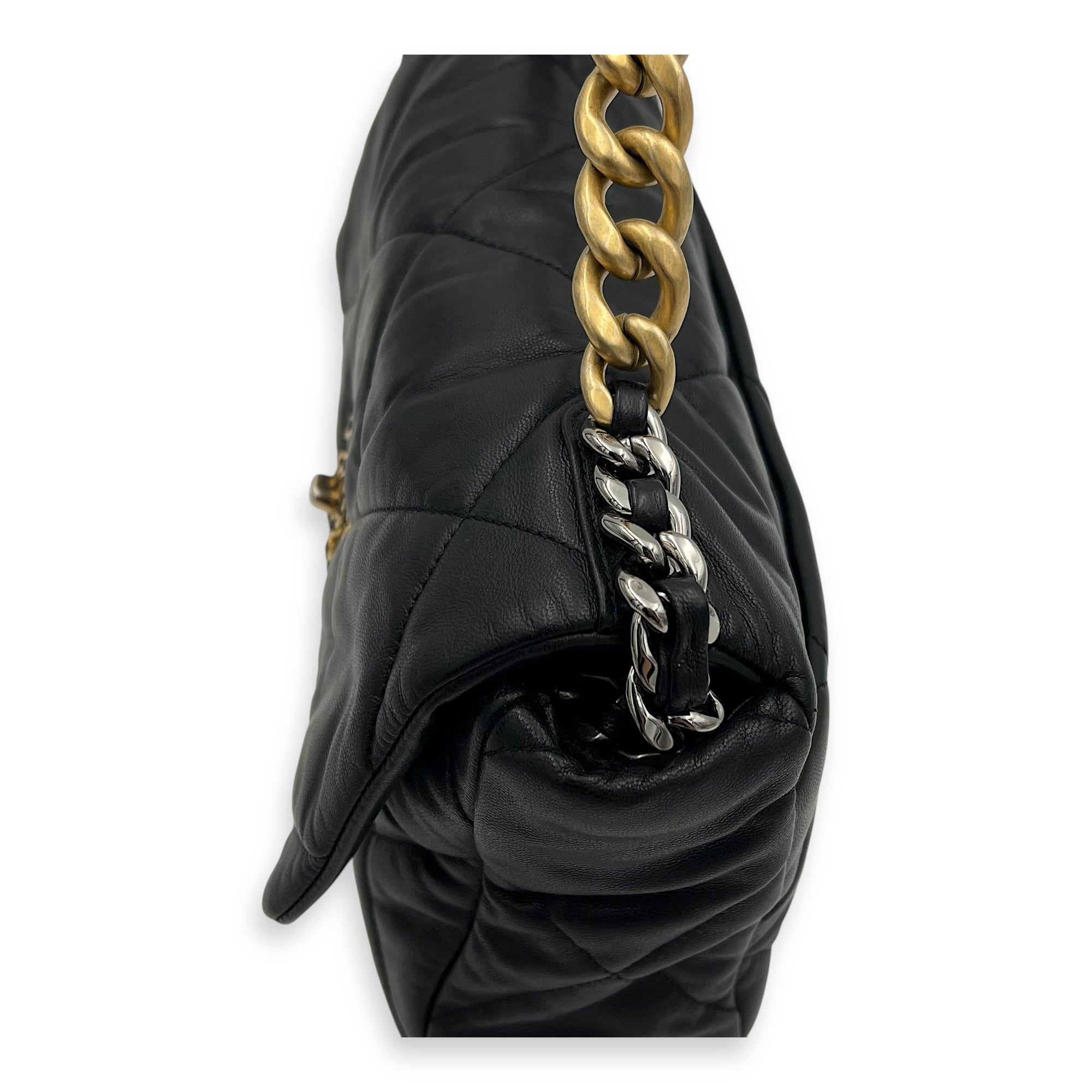 Chanel C19 Large Black Shoulder Bag in Goat Leather, Mixed hardware_9