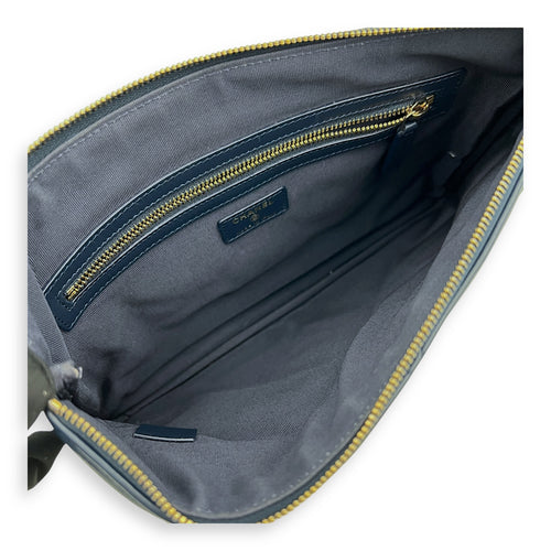 Chanel C19 Blue Pouch in Lambskin, Gold hardware_6