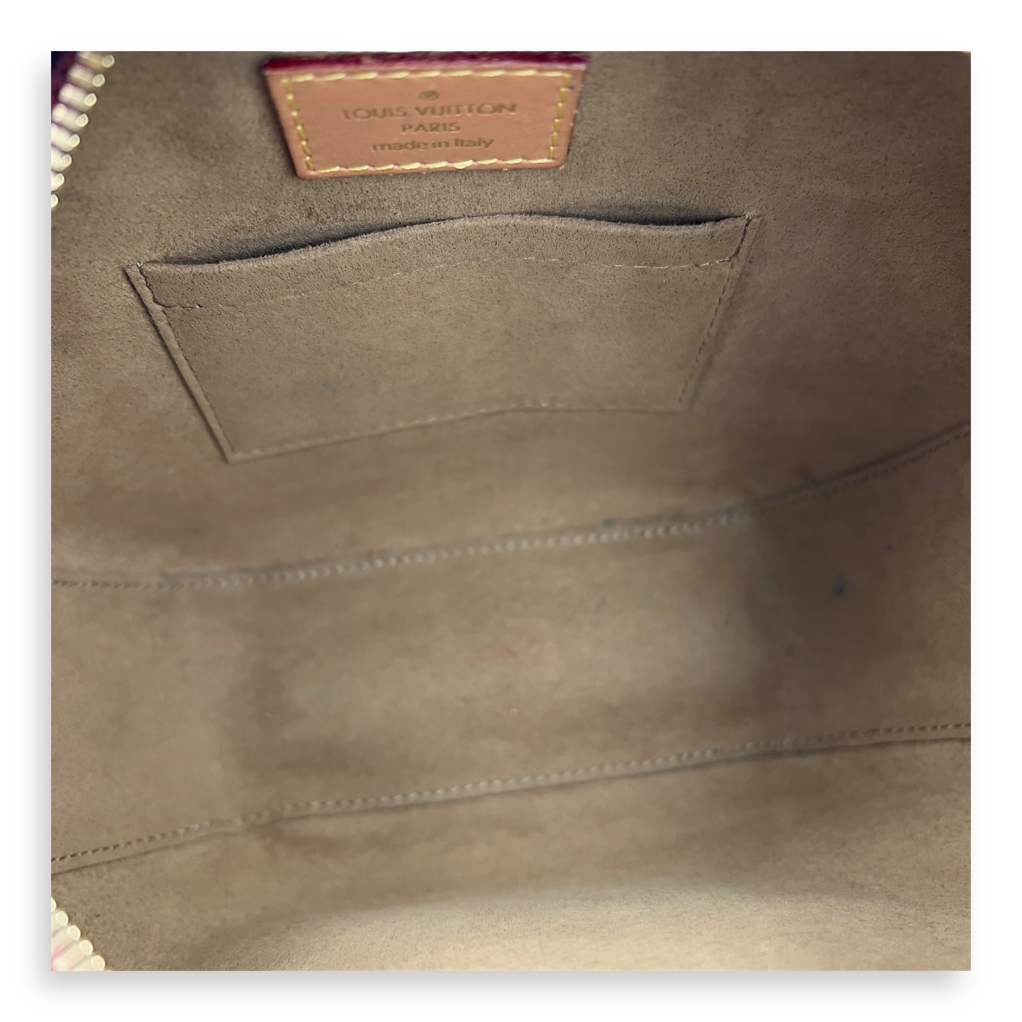 Louis Vuitton Boite a Chapeau MM Brown Crossbody Bag in Monogram Coated Canvas, Gold hardware_8