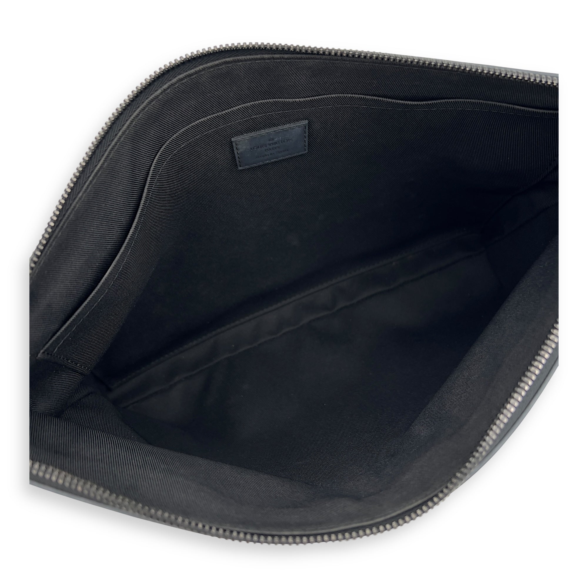 Louis Vuitton Discovery Pouch Black in Calfskin, Silver hardware_3