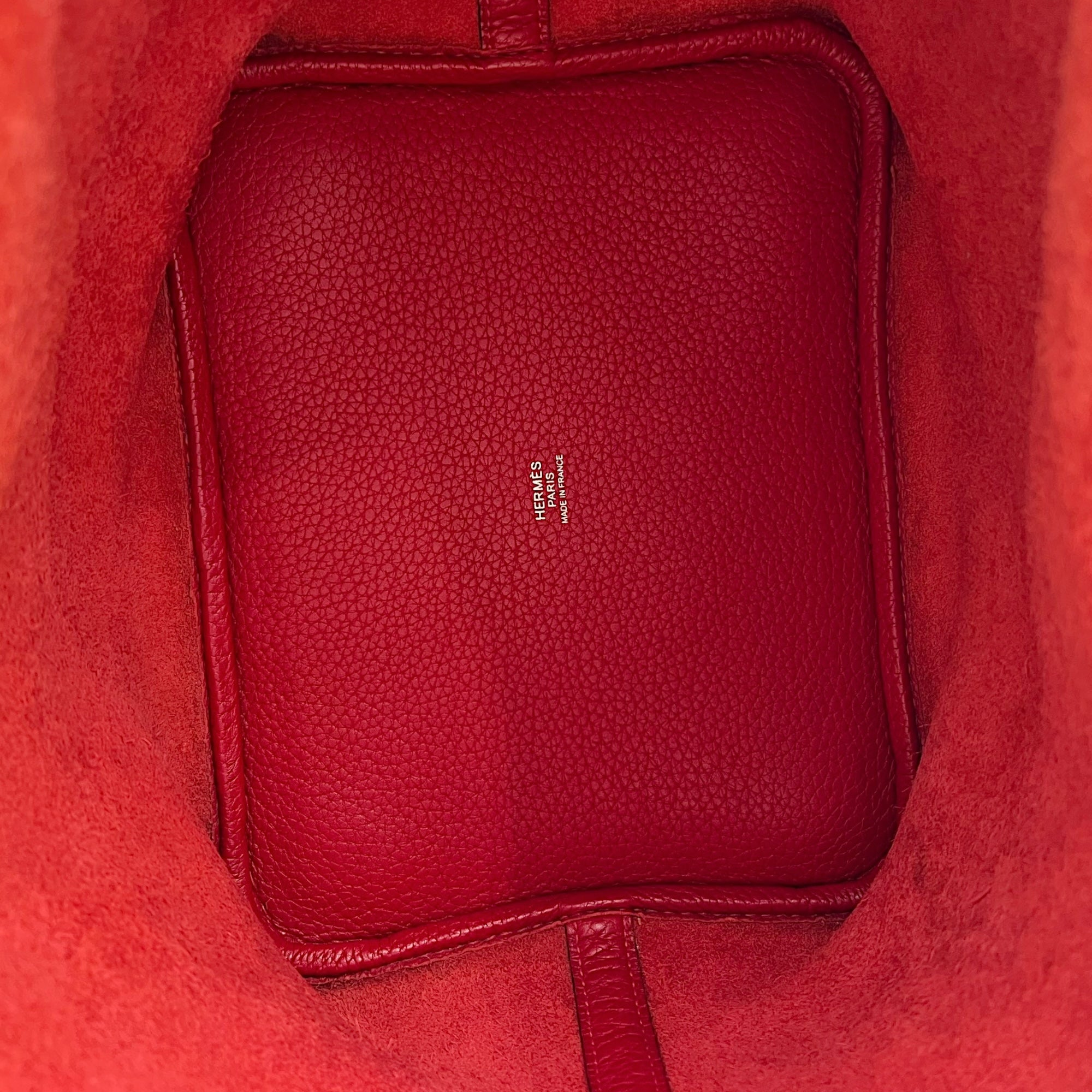 Hermès Picotin 22 Red Bucket Bag in Clemence, Palladium hardware_6