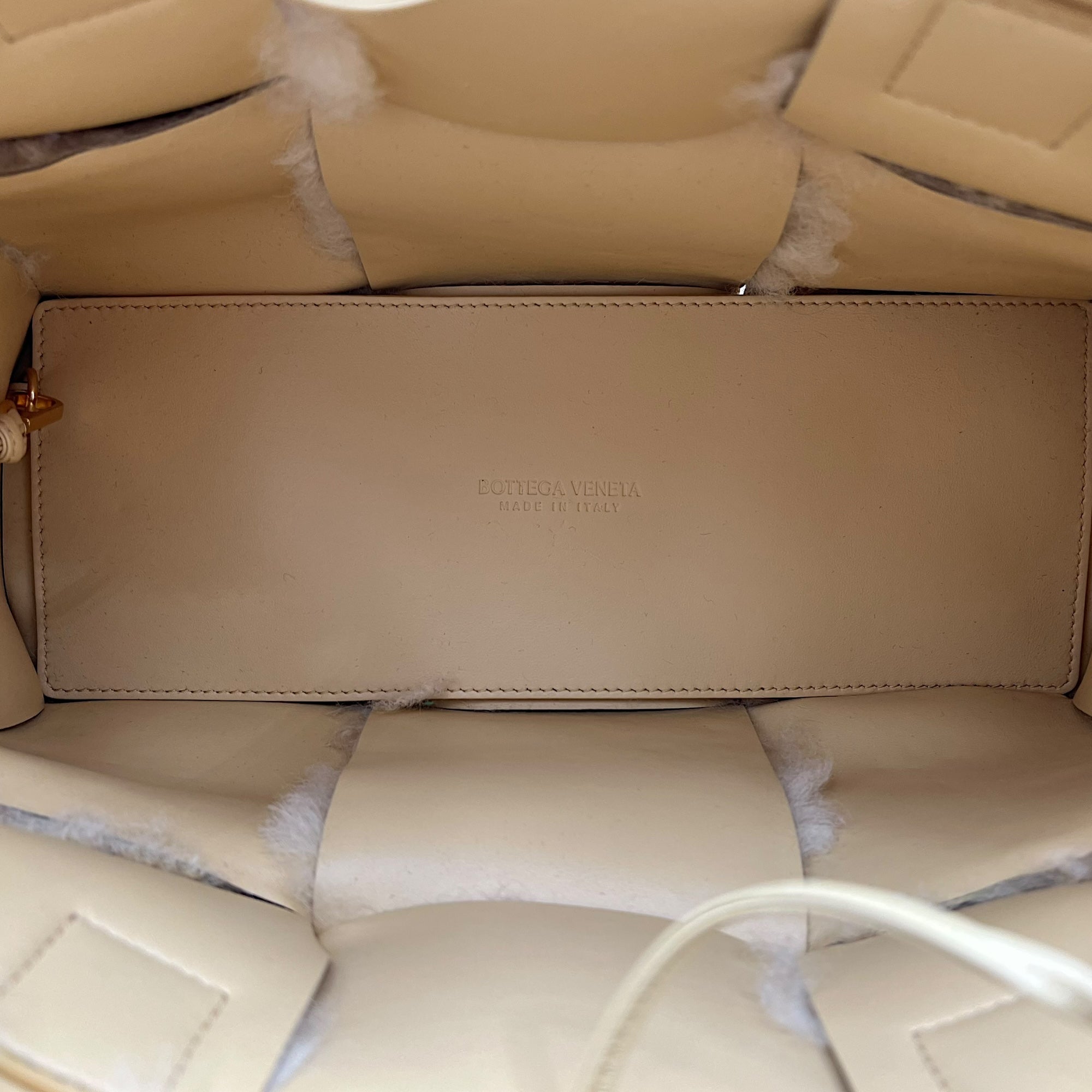Bottega Veneta Arco Yellow Top Handle Bag in Shearling, Gold hardware_6