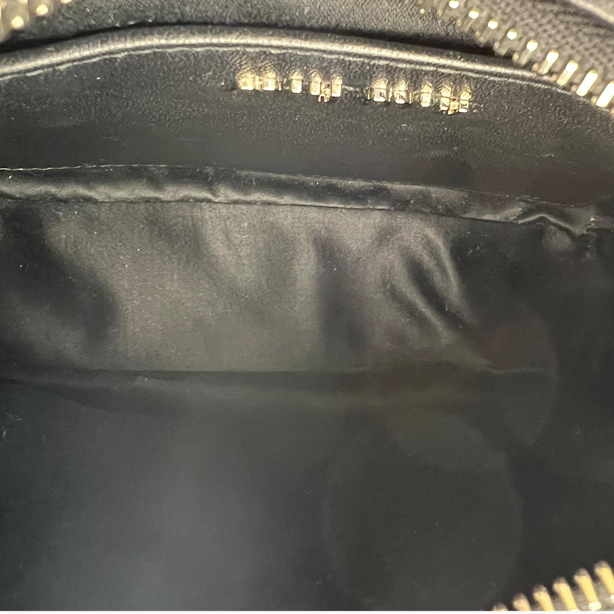 Miu Miu Matelassé Shoulder Bag Black in Lambskin, Silver hardware_6