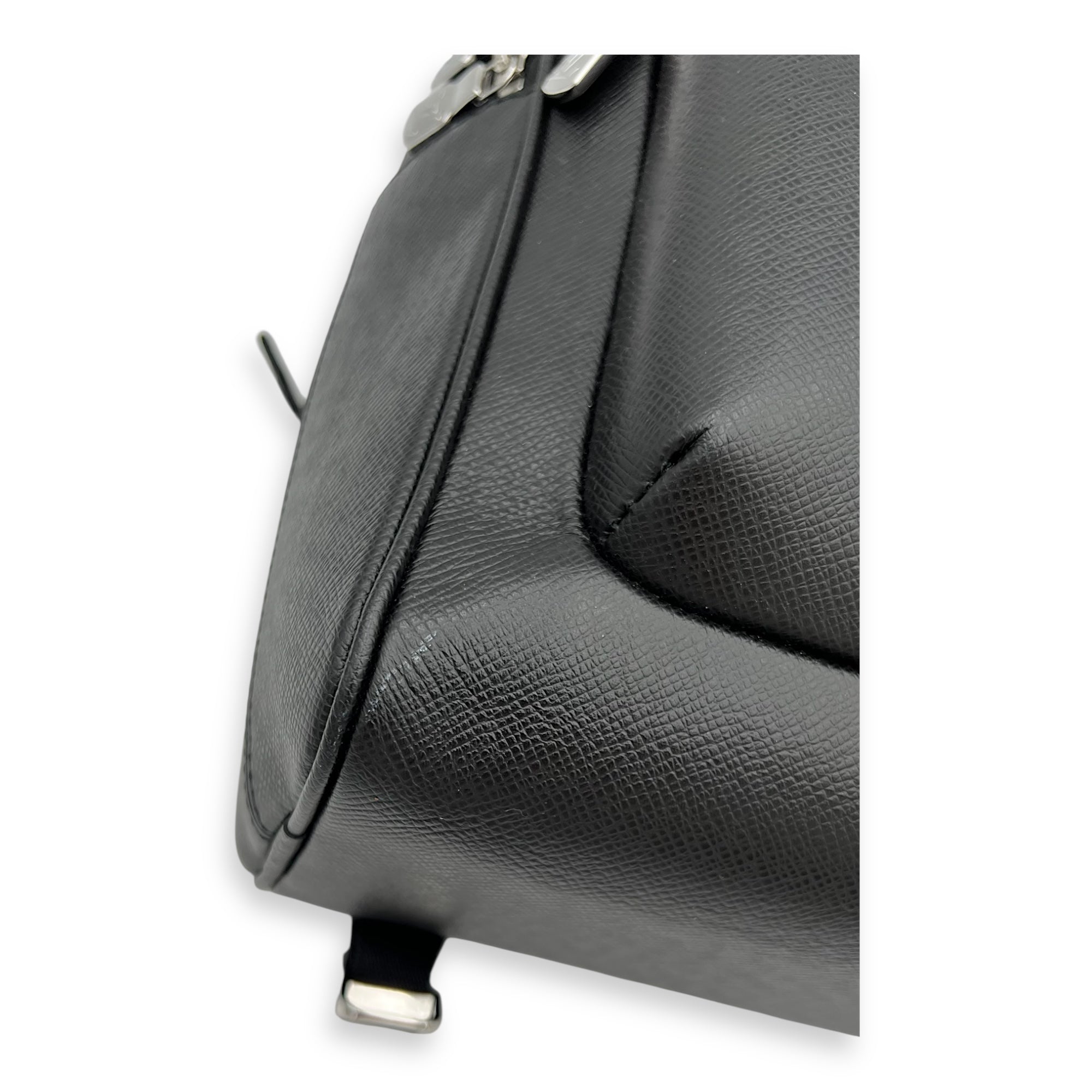Louis Vuitton Adrian Backpack Black in Taiga Leather, Silver hardware_6