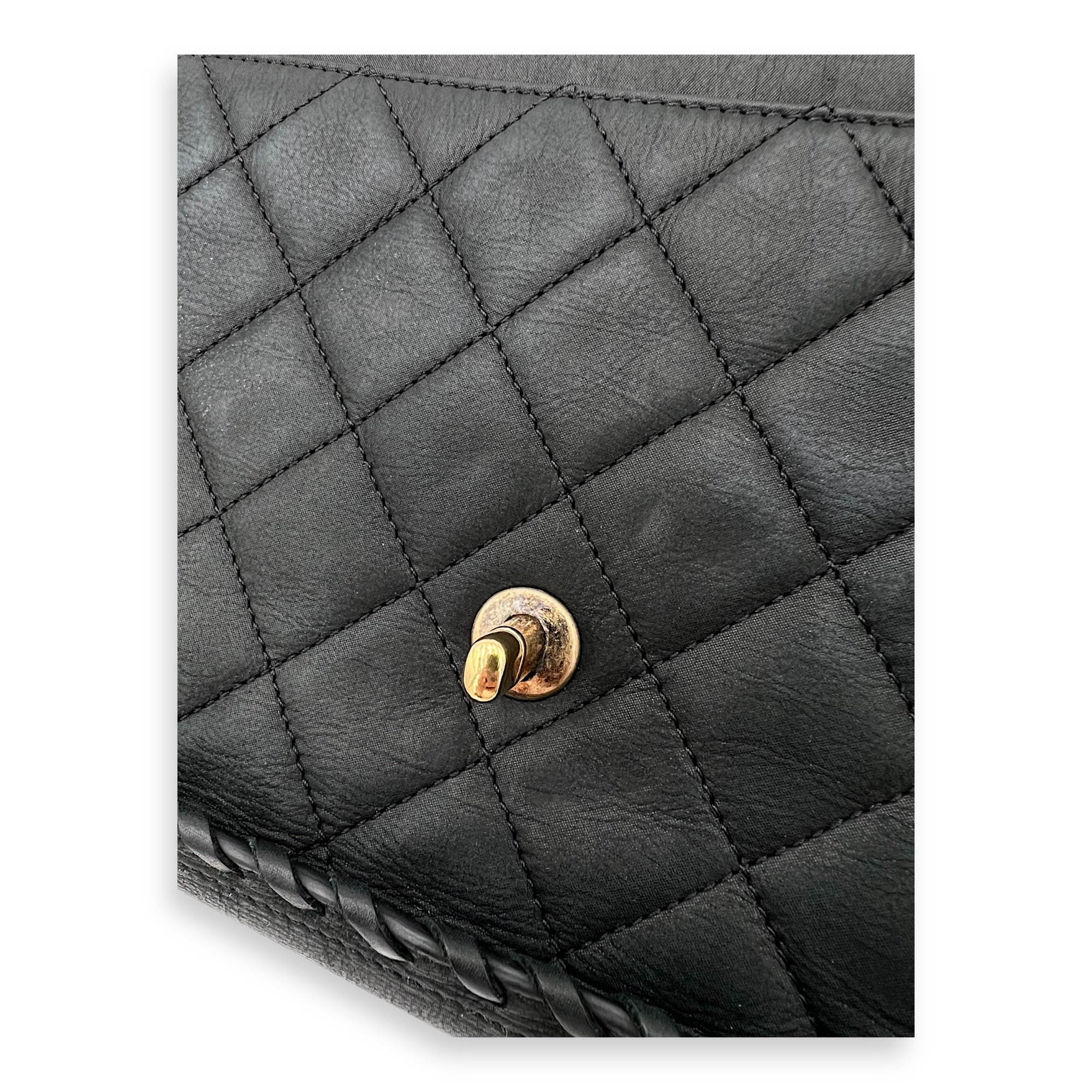 Chanel Happy Stitch CC Black Shoulder Bag in Suede Leather, Gold hardware_2