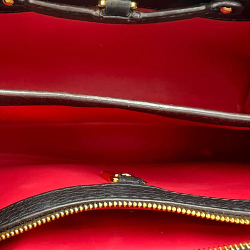 Louis Vuitton Capucines Top Handle Bag Black in Calfskin, Gold hardware_6