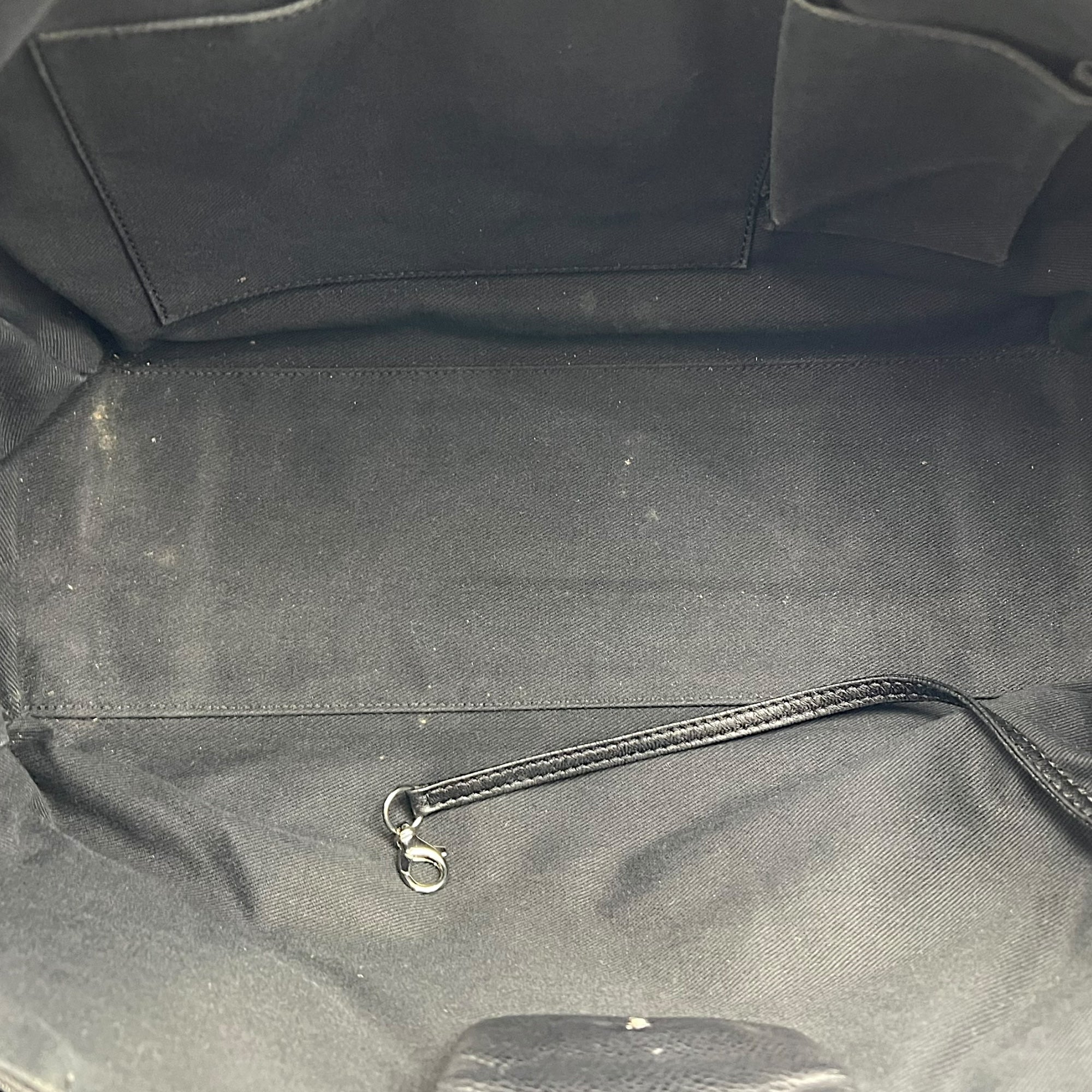 Chanel CC Tote Bag Black in Caviar Leather, Silver hardware_6