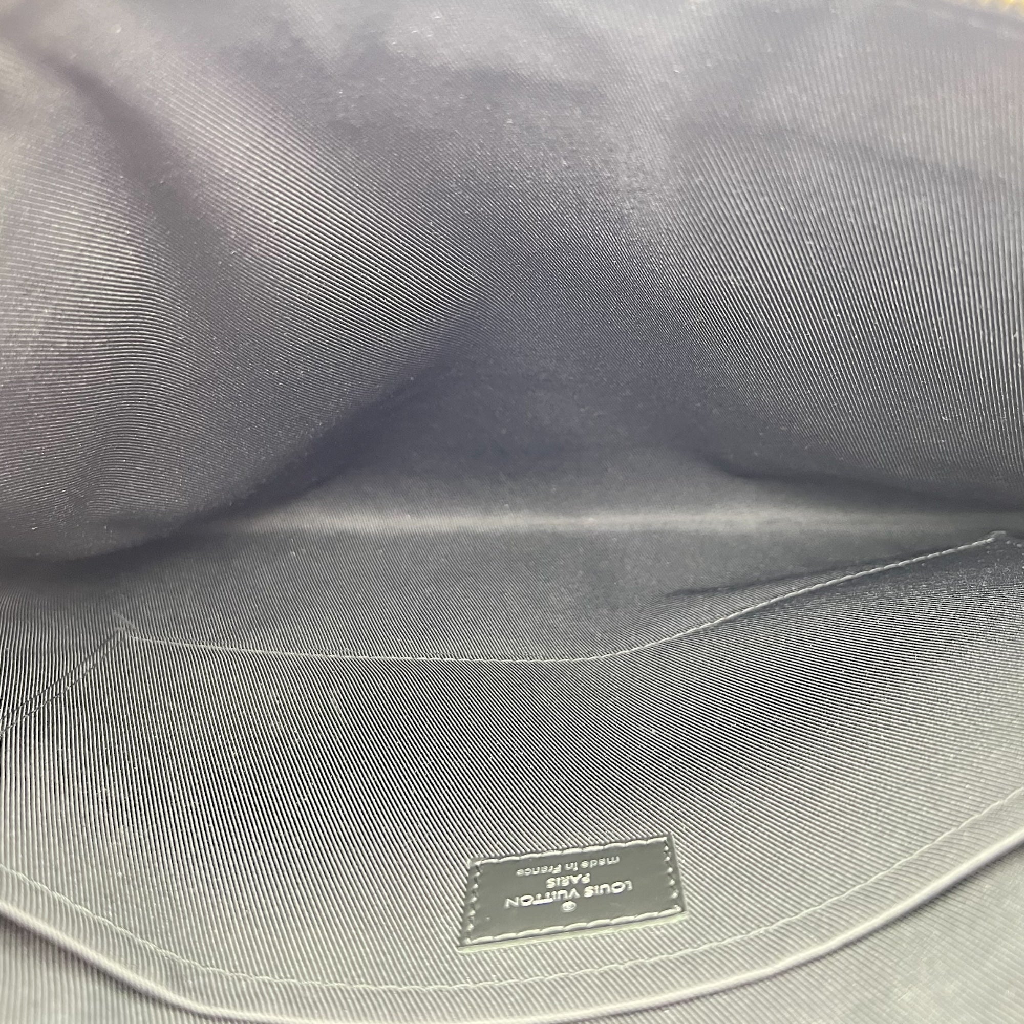 Louis Vuitton Discovery Pouch Grey in Monogram Coated Canvas, Silver hardware_6