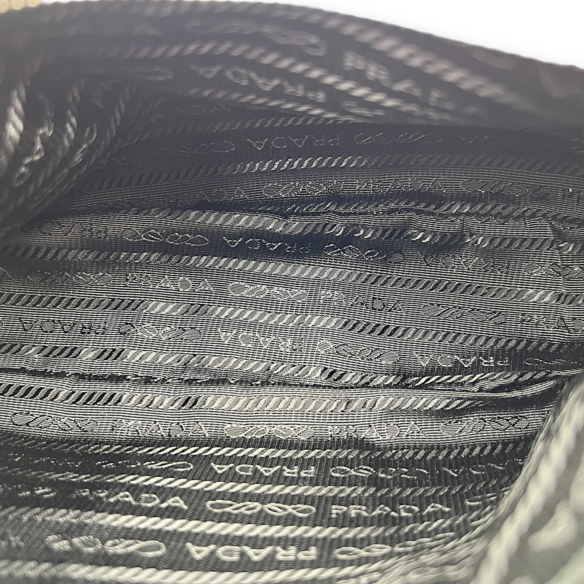 Prada Re-Edition 2005 Crossbody Bag Black in Re-Nylon, Silver hardware_6