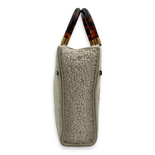 Fendi Sunshine Shoulder Bag White in Faux Fur, Gold hardware_3