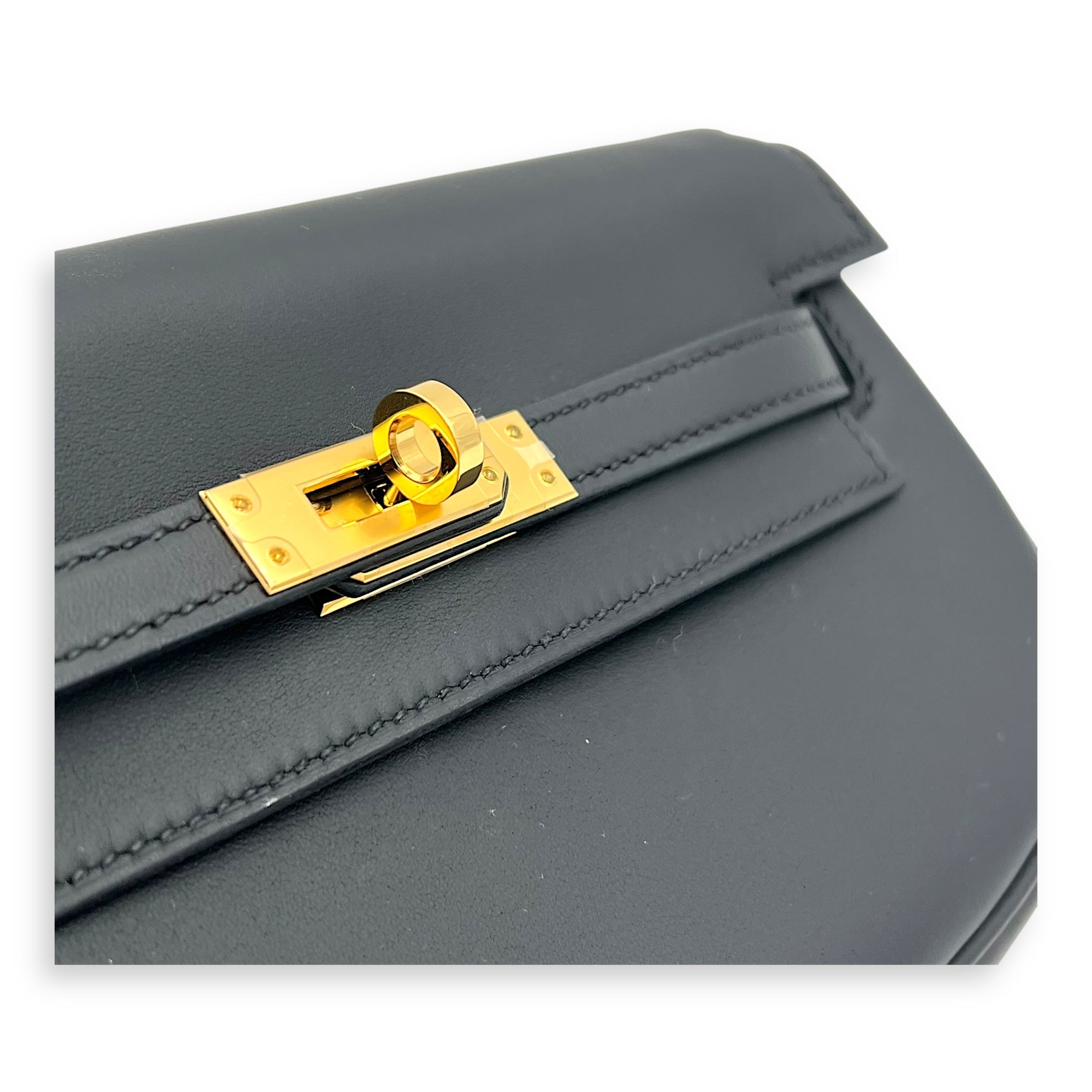 Hermès Kelly Moove Black in Swift, Gold hardware_6