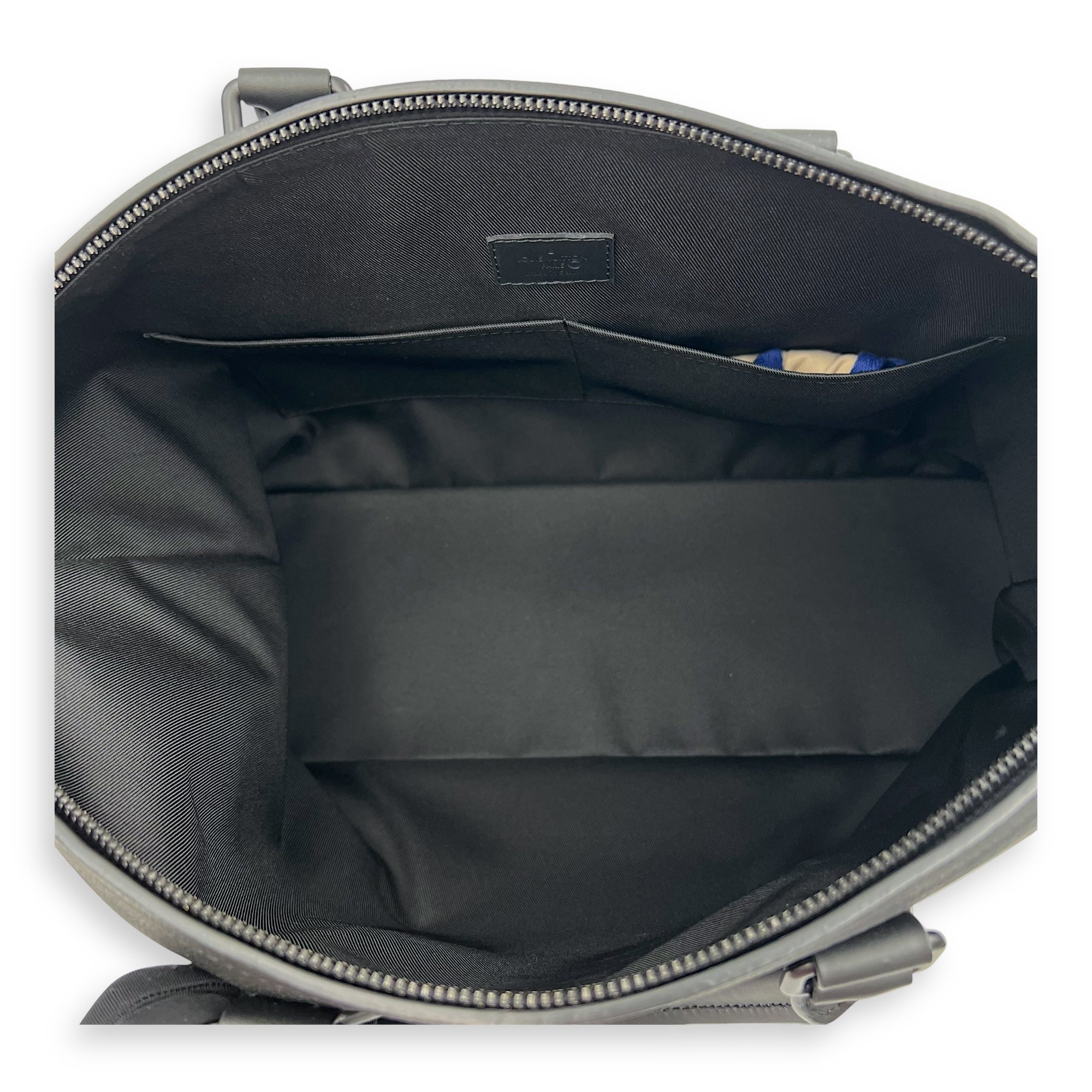 Louis Vuitton Lock It Black Top Handle Bag in Taurillon Leather, Lacquered Metal hardware_3
