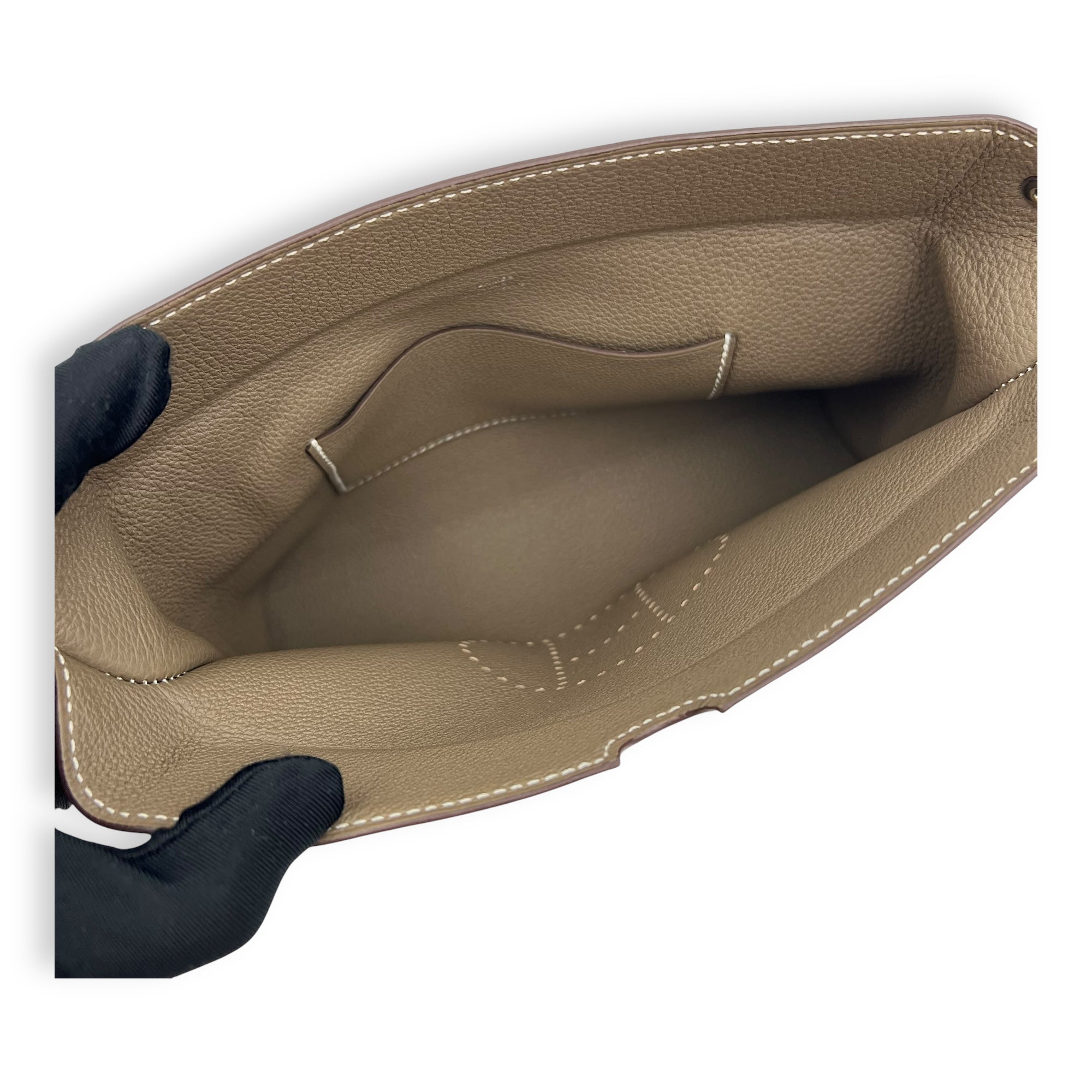 Hermès Videpoches Etoupe Crossbody Bag in Togo, Palladium hardware_3