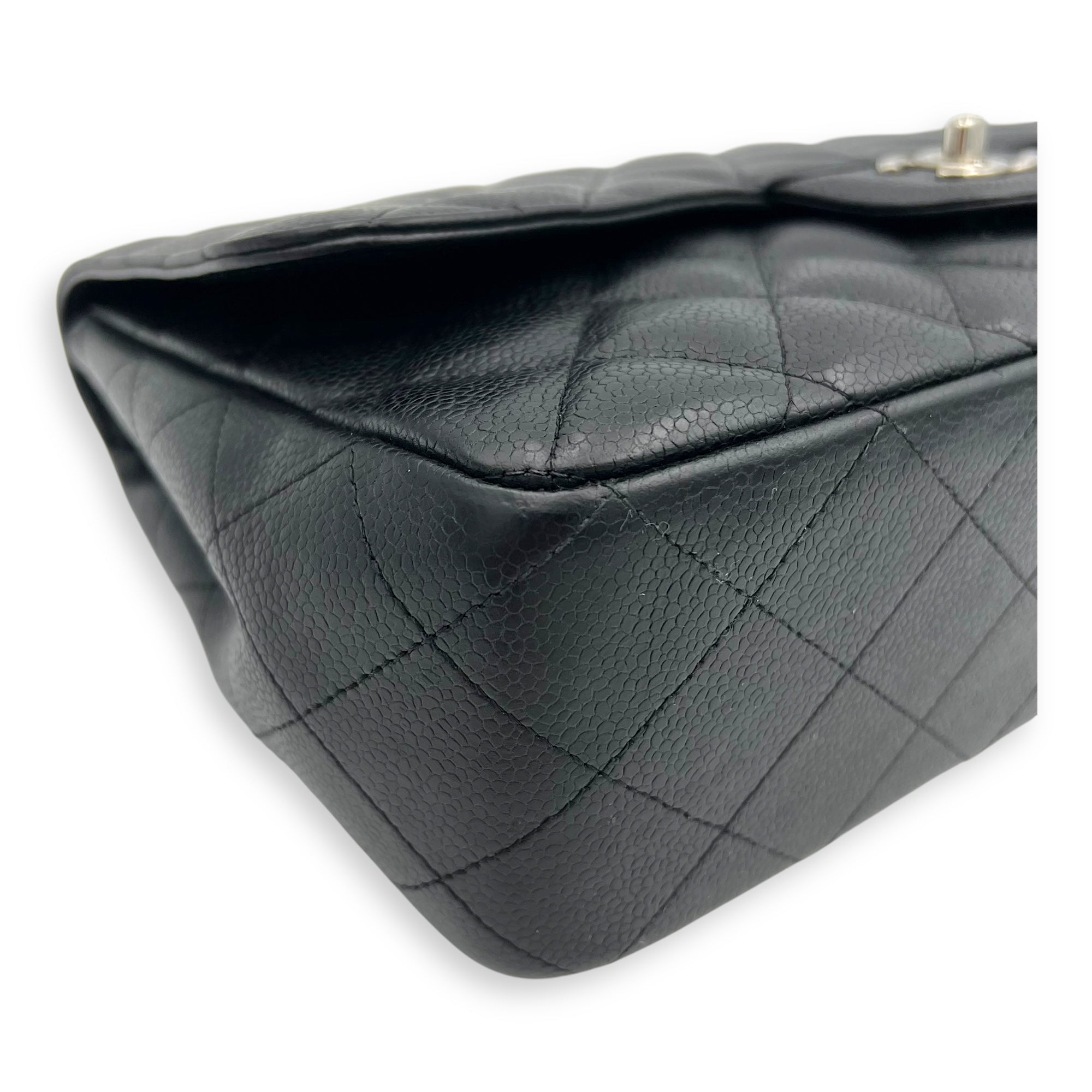 Chanel Classic Shoulder Bag Jumbo Black in Caviar Leather, Silver hardware_6