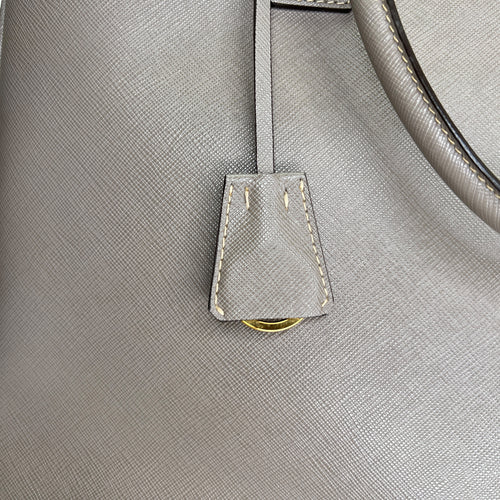 Galleria Extra Large Grey Top Handle Bag in Saffiano Leather, Gold hardware