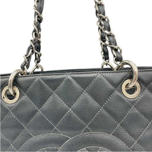 GST Grand Grey Tote Bag in Caviar Leather, Silver hardware