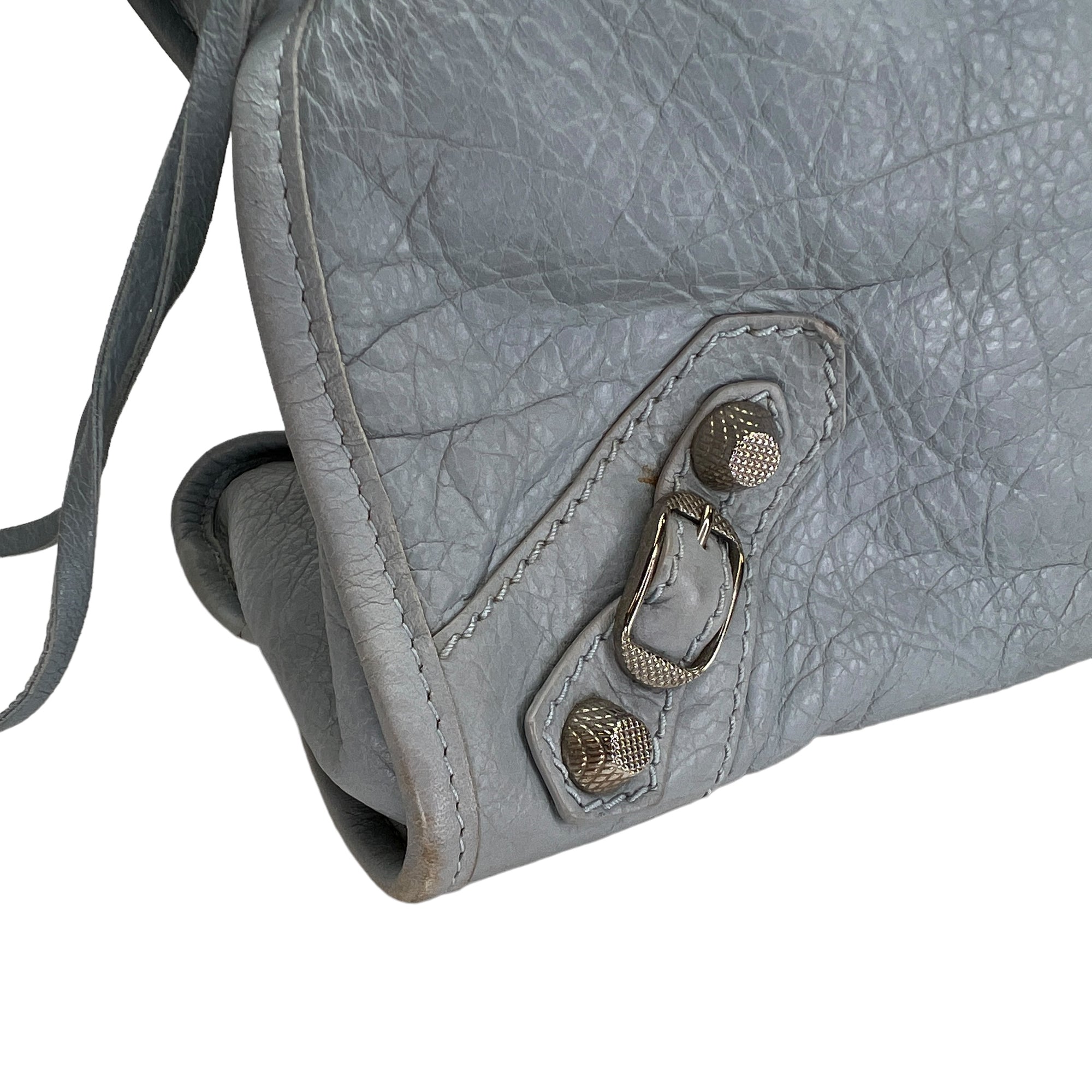 City Medium Blue Shoulder Bag in Distressed Leather, Silver hardware