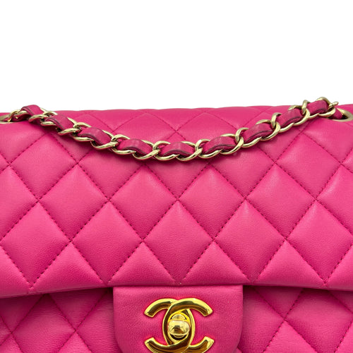 Classic Shoulder Bag Medium Fuschia Hot Pink in Lambskin , Gold Hardware