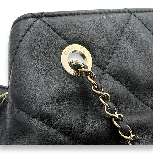 Bucket Black Shoulder Bag in Calfskin, Gold hardware