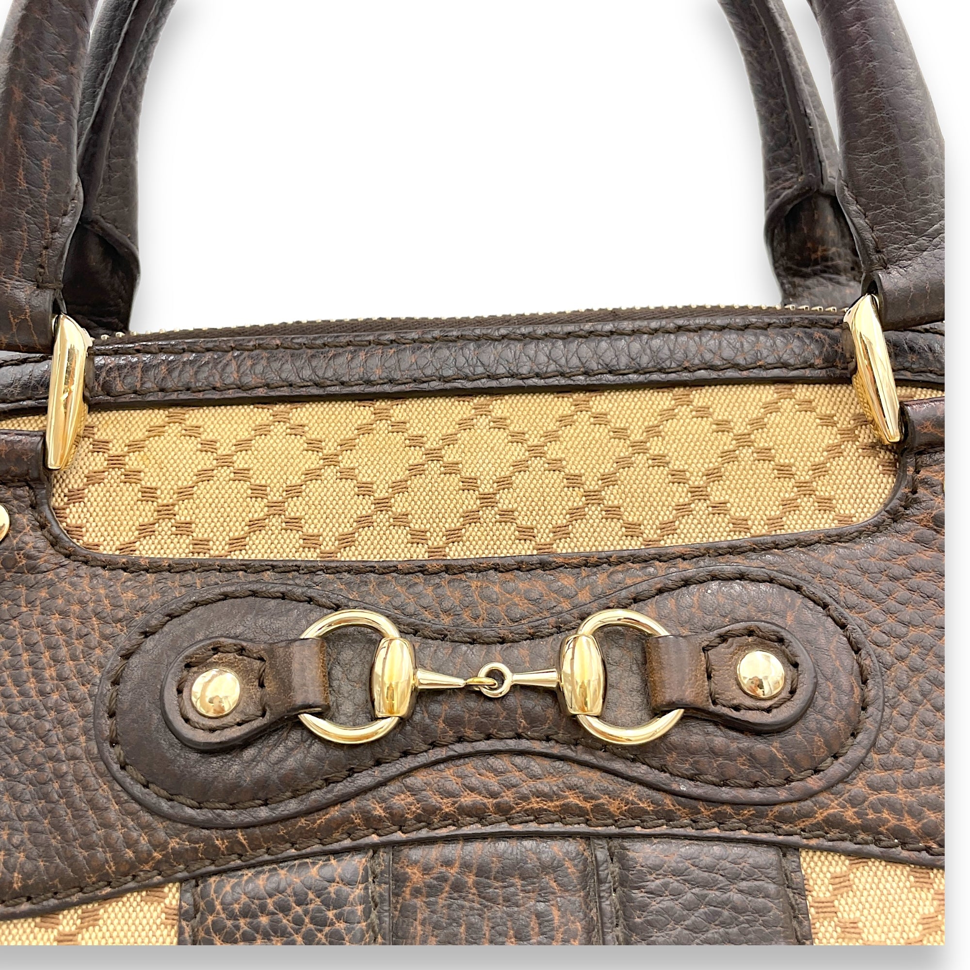 Horsebit Shoulder Bag Brown in Jacquard, Gold hardware