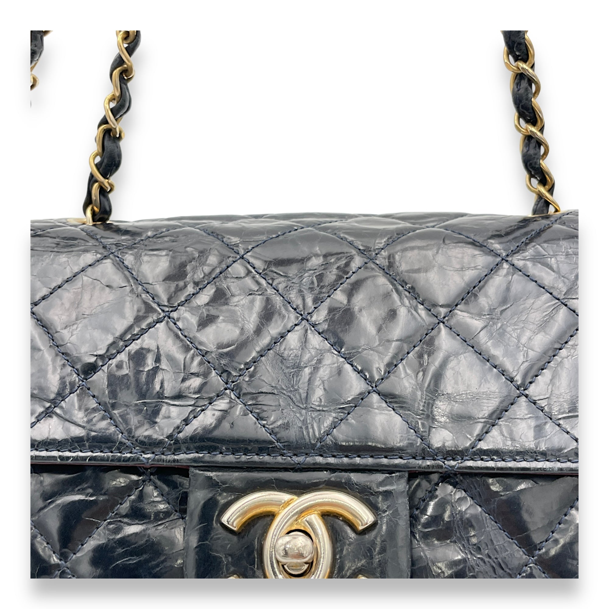 CC Turnlock Crinkled Navy Shoulder Bag in Calfskin, Gold hardware