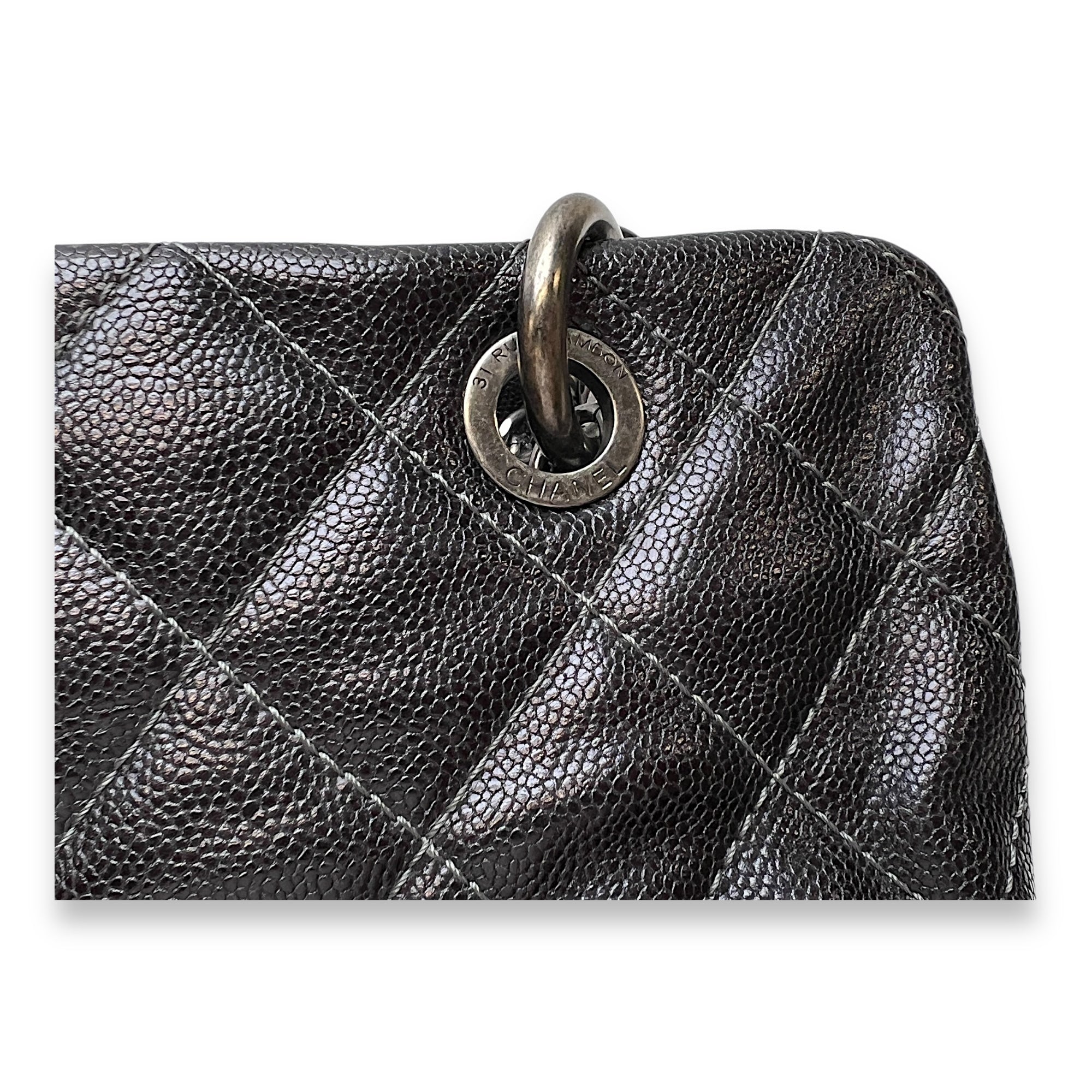 Chic Black Shoulder Bag in Caviar Leather, Silver hardware