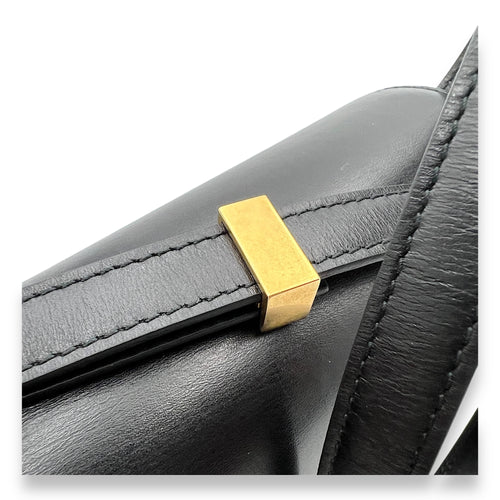 Box Shoulder Bag Mini Black in Calfskin, Gold hardware