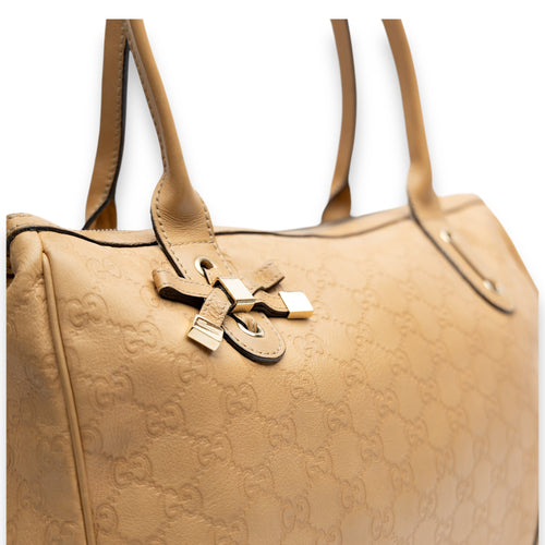 GG Princy Tote Medium Top handle bag in Guccissima leather, Gold Hardware