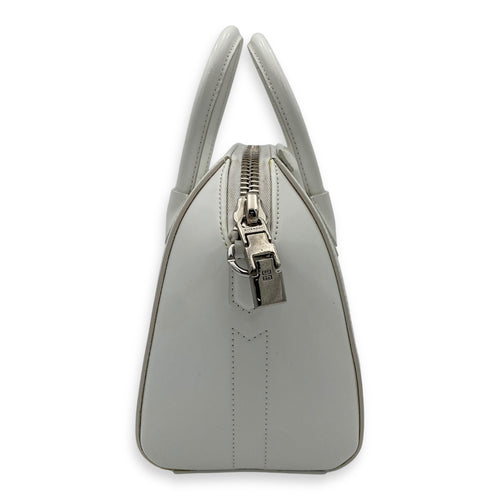 Antigona Mini White Top Handle Bag in Patent Leather, Silver hardware