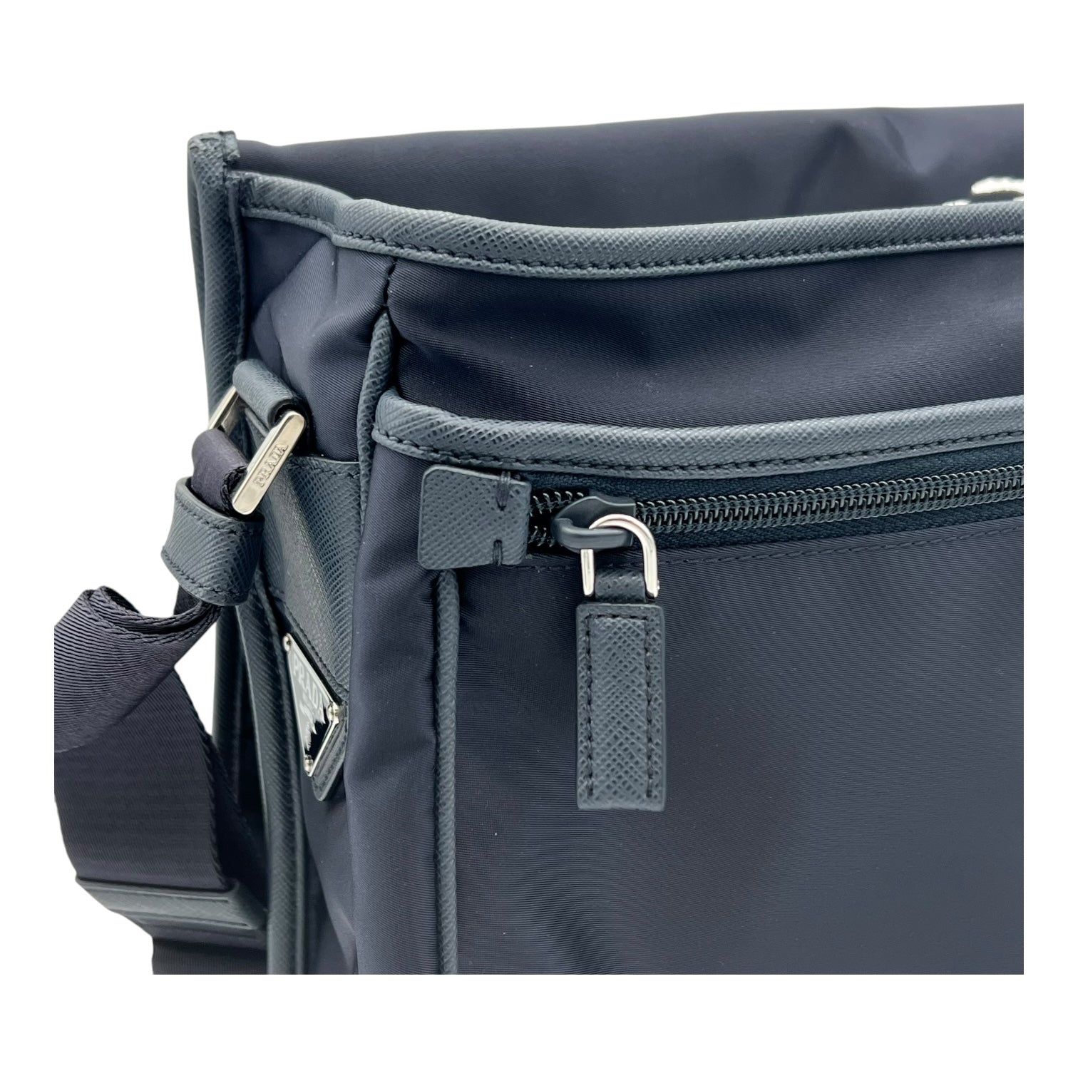 Logo Navy Messenger in Nylon, Silver hardware