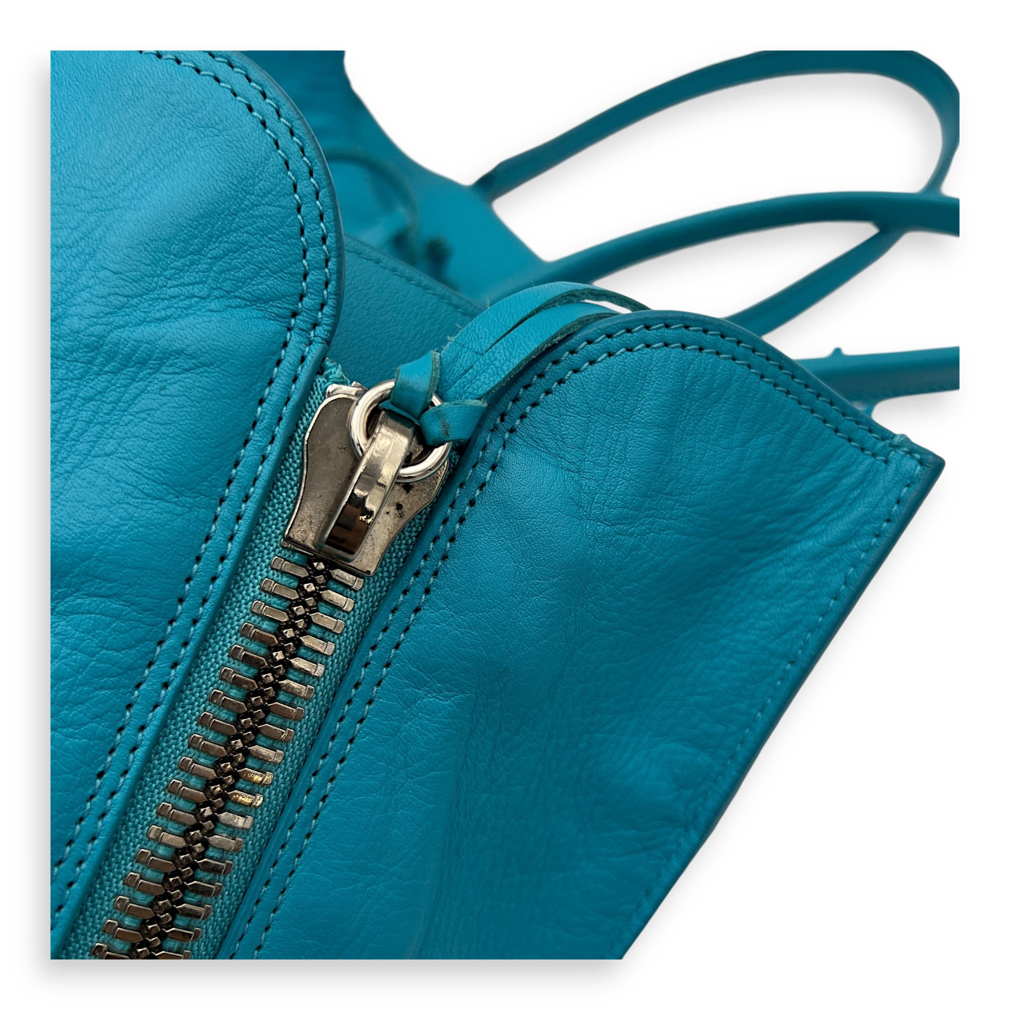 Papier Top Handle Bag Large Blue in Calfskin, Silver hardware