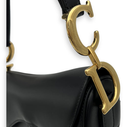 Saddle Medium Black Top Handle Bag in Calfskin, Gold hardware