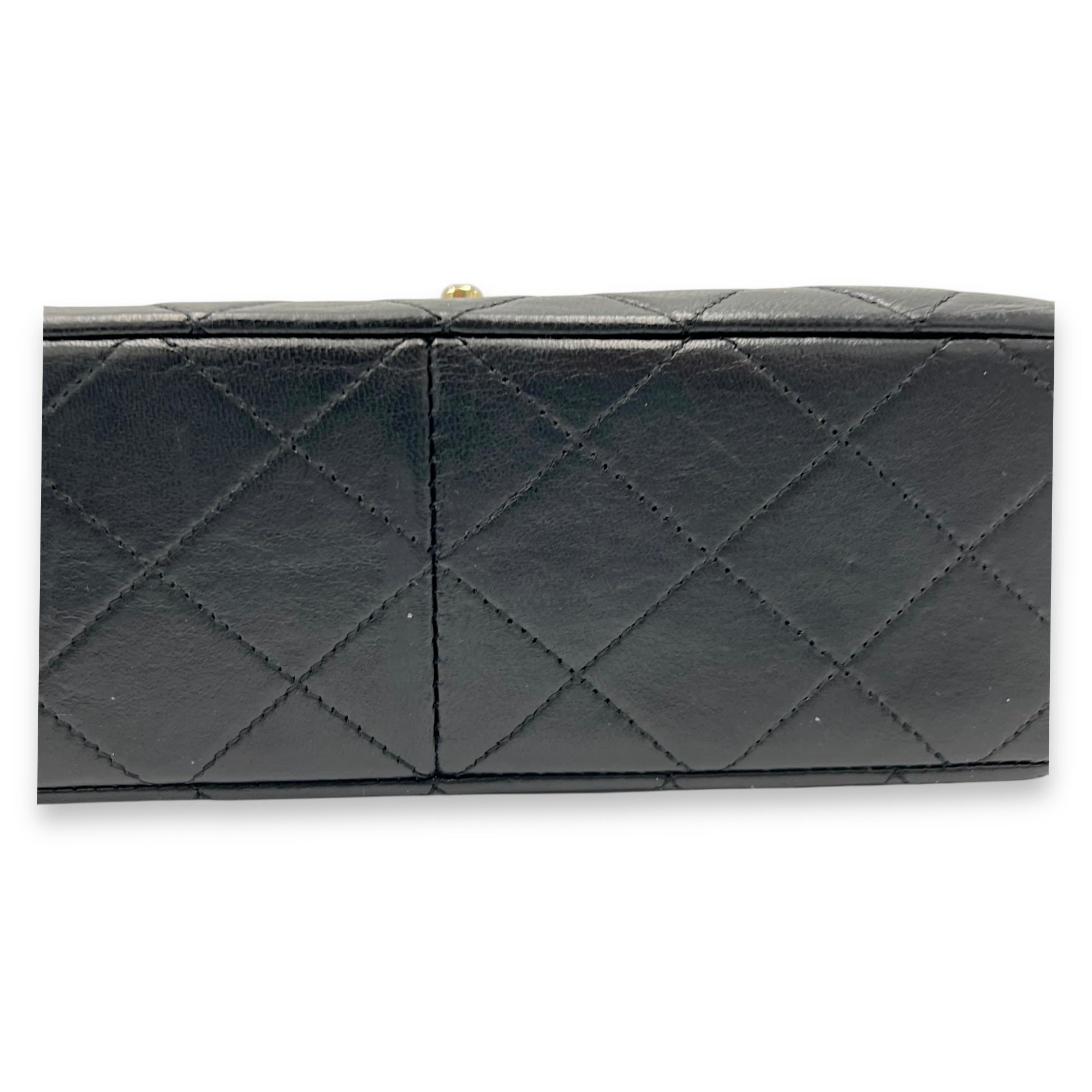 Chanel Vintage Classic Square Black Shoulder Bag in Lambskin, Gold hardware_7