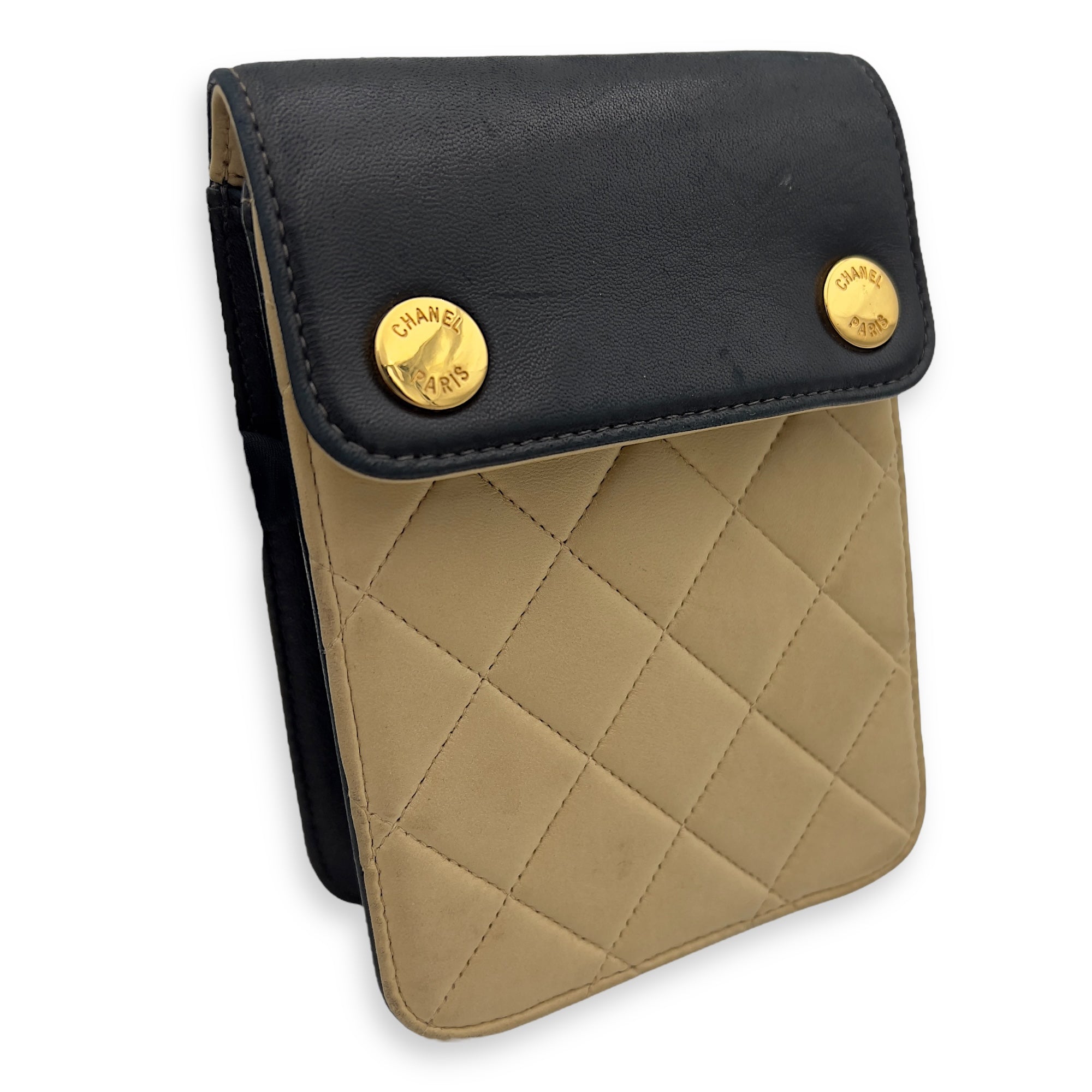 Chanel Vintage Quilted Beige Crossbody Bag in Calfskin, Gold hardware_7