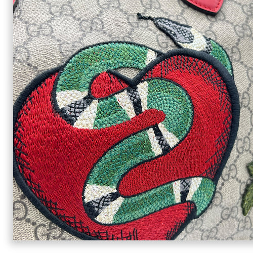 Gucci GG Supreme Snake Heart Grey Tote Bag in Coated Canvas, Silver hardware_7