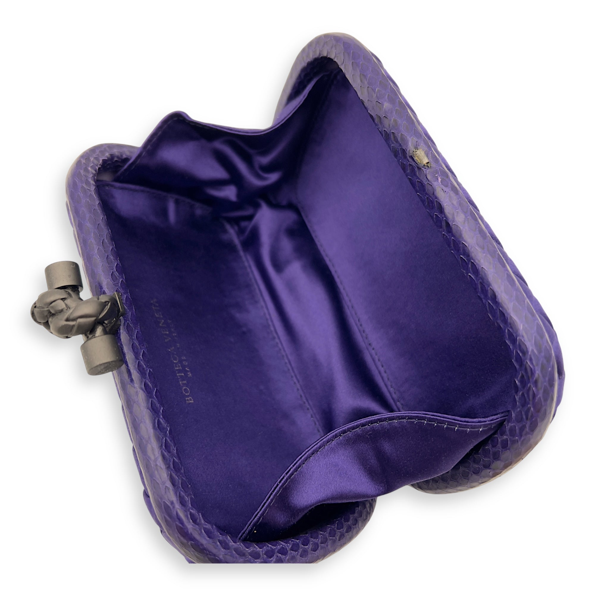 Bottega Veneta Knot Clutch Purple in Others, Ruthenium hardware_3