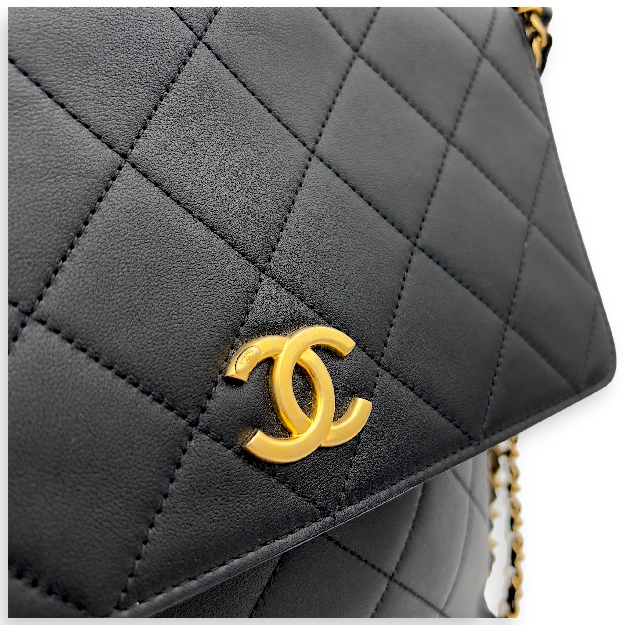 Chanel CC Chain Side Black Shoulder Bag in Calfskin, Gold hardware_5