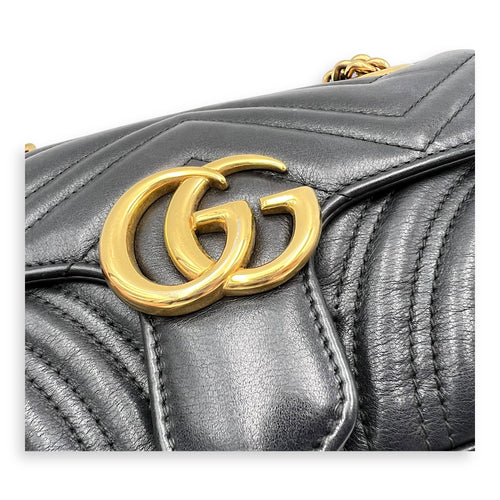 Gucci GG Marmont Mini Black Shoulder Bag in Calfskin, Gold hardware_7