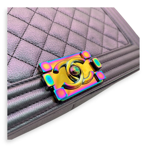 Chanel Boy Medium Iridescent Shoulder Bag in Goat Leather, Iridescent hardware_7